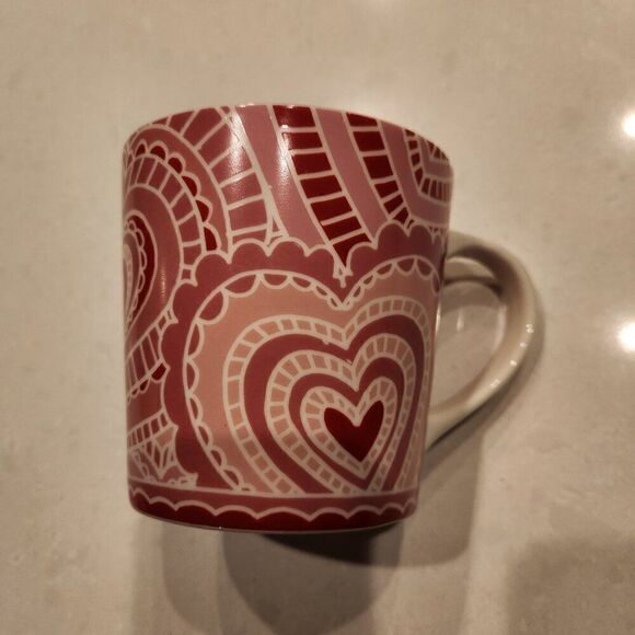 Starbucks pink paper hearts mug - Picture 1 of 4